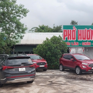 com-nieu-quoc-lo-51-huong-vi-que-nha-tren-duong-ve-bien